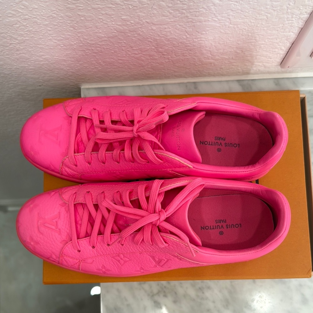 Louis Vuitton Men’s hot Pink Sneakers - Picture 6 of 9